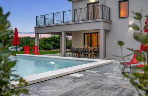 Holiday Home Villa Family Love mit Garten und Spielplatz by Interhome - Foto 1