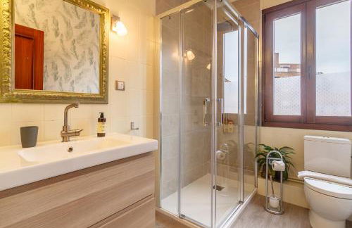 Vivienda turistica en el centro reformada con wifi - Foto 9