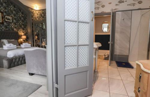 Ismay Billiard Room Apartment - Titanic Interest - Foto 16