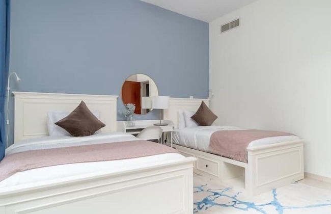 Vogue - Spacious 3BHK Greens & Views - Photo 7