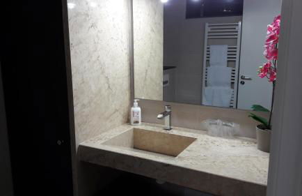 Apartaments y Habitacions Entre Volcans - Foto 46