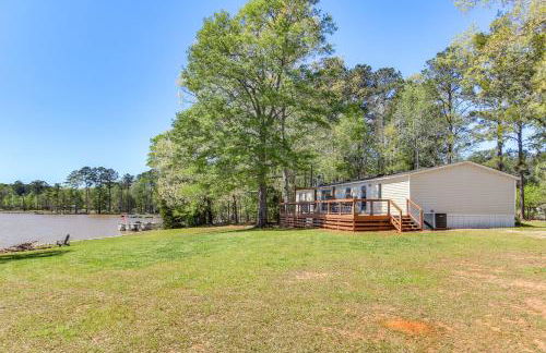 Lakefront Prosperity Home with Private Boat Dock - Foto 26