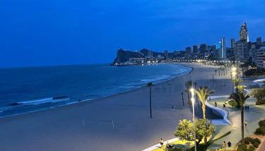 Casa Pepa con vistas y amaneceres en Benidorm - Photo 4