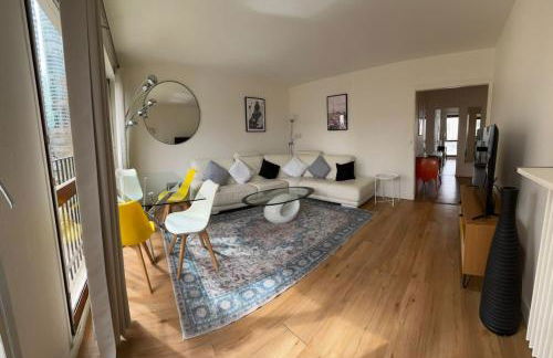 7 min walk to metro la défense, 2BDs parking - Foto 3