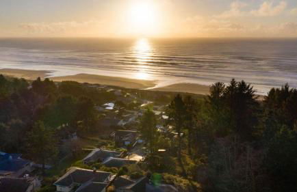 Coastal Getaway in Manzanita w Fire Pit, Guest House & Views Seagrove by Avantstay - Foto 82