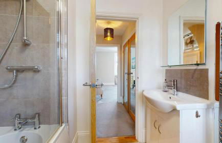 Stunning 2 Bed Georgian Apartment - Foto 17