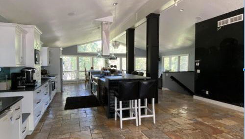 Large Recreational Retreat - Foto 4