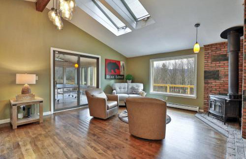 Bear Paw Cabin - 3 Living Areas, Hot Tub & Ping Pong Table - Foto 25