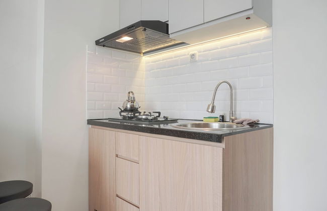 Homey and Minimalist 2BR at Podomoro Golf View Apartment - Photo 5