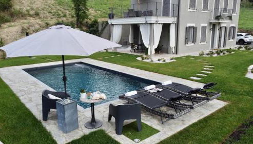Villa Grassi with private pool Nizza Monferrato - Foto 3, Garden, sunbed