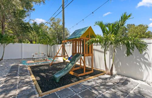 5 min Beaches~Mini Golf~Pool Table~Pets~KING BED + - Foto 26