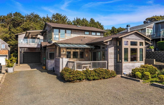 The Castle Rock Estate by Avantstay Steps From Arch Cape Beach w/ Hot Tub & Sauna - Foto 62