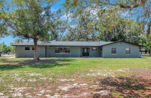 Lake Haven Retreat Private Dock & Peaceful Views - Photo 15