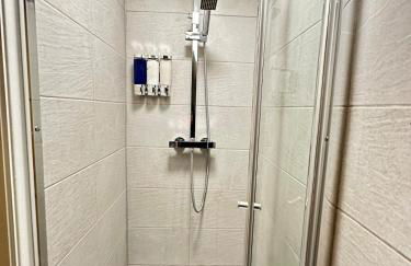 Contemporary Comfort 2-Bedroom 2 bath Home - Foto 7