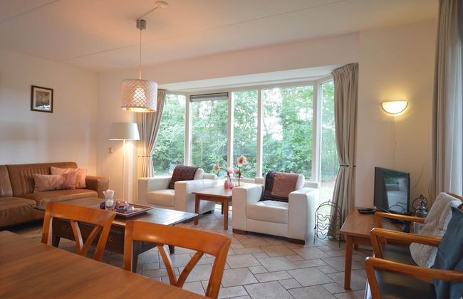 Peaceful Holiday Home in Lemele - Photo 10