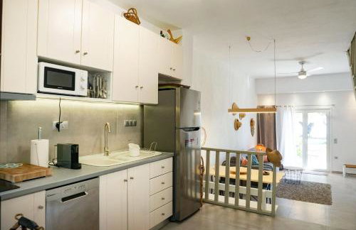 Delfini Villa, beachfront 2-bdrm maisonette - Foto 4