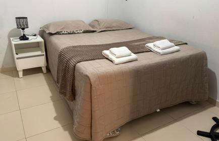 Minha mini casa aconchegante de 2 quartos e 2 camas de casal com Ar condicionado nos dois quartos - Foto 18