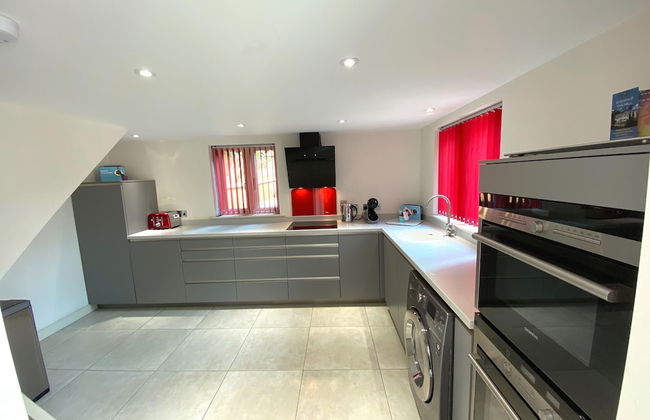 Railway Apartments - Photo 20