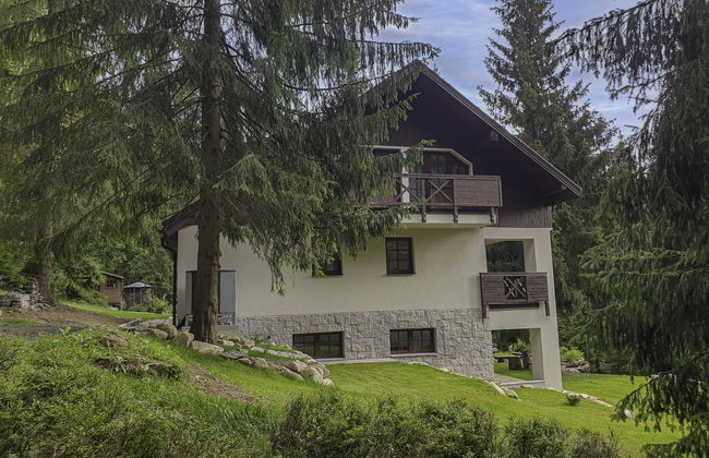 8 bedroom House in Harrachov with garden - Photo 10