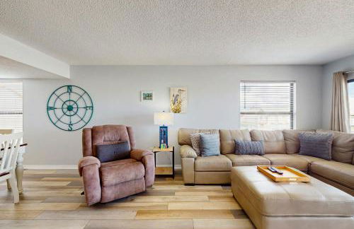 Beach Place 1-404 - Photo 5