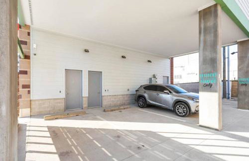 Upscale 3BR Penthouse by CozySuites - Foto 29