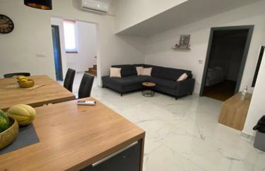 Holiday home “MARKO” with heated pool! - Photo 12