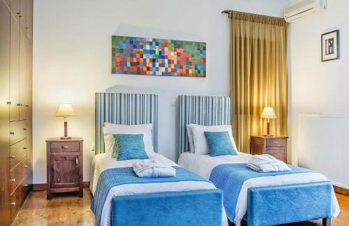 Private Pool & Garden Villa for 6 - Foto 27