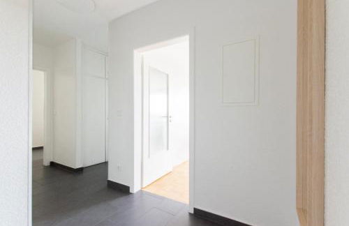 Tolstov Apartments - 1 or 3 Room Apartments with Balcony - 20 Min Messe DUS & Airport DUS - Foto 57