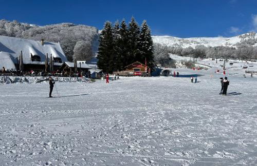 Super Besse chez Sophie 2ch, séjour, wifi, 2tv, rdc, terrasse, parc, piscine, pkg - Foto 35