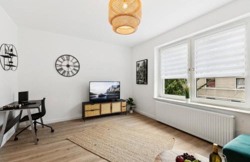 Modern-Netflix-Messe-Veltins Arena-Free Parking - Foto 19