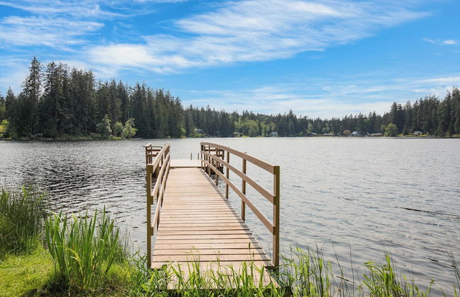 Goss Lake Getaway by Avantstay Lakefront Escape - Photo 38