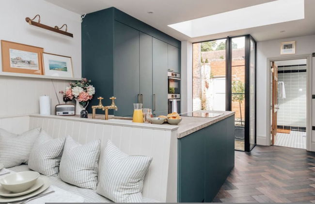 The Emerald - Central Henley 2 Bedroom House - From 145 Per Night - Foto 35