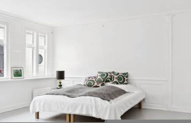 Three-story House Four Rooms - Photo 2