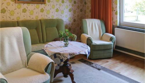 Nice Apartment In Alt Bukow Ot Teschow - Photo 3