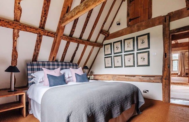 Lavish Tudor Estate Gardens - Sleeps 25 - Foto 49