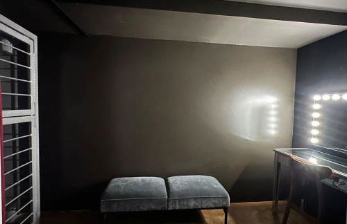 The Vault - Hidden Playroom For Couples - Private Hot Tub - Mountain Views - Riverfront - Foto 20