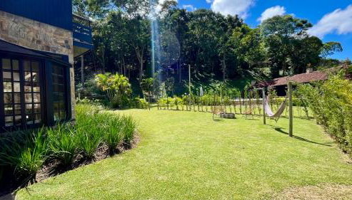 Casa 02 Vale Boa Vista - Casa em Condomínio Exclusivo com Vista para as Montanhas e Área de Lazer Completa - Foto 3, Garden view
