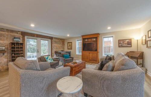 Converted Blacksmith shop walking distance to downtown Douglas! - Foto 3