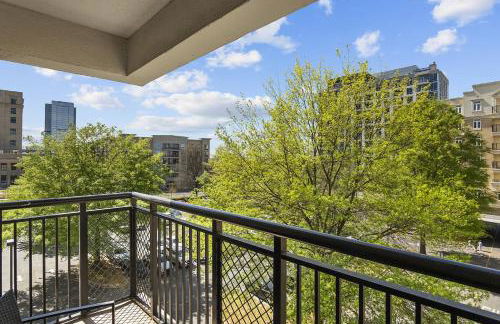 Cozy Urban Getaway - Free Parking, Gym, Stadium - Foto 4