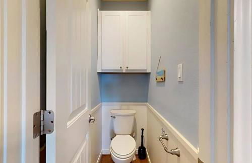 Central 2BR 2BA Easy Beach Access Sleeps 10 - Foto 54