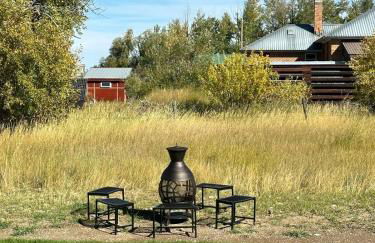 2 BR King Bed Hot Tub AC Near Jackson - Foto 32