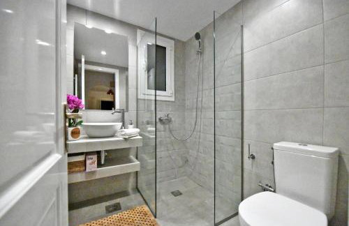 Amazing 2 bedroom apartment overlooking the Marina of Vourkari - Foto 20