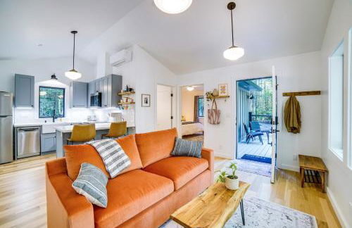 Peaceful Mendocino Cottage Surrounded By Redwoods - Photo 7