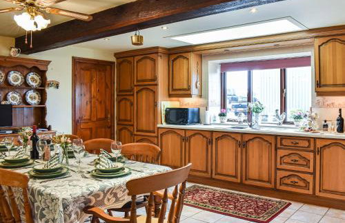 Priory Barn - Photo 8