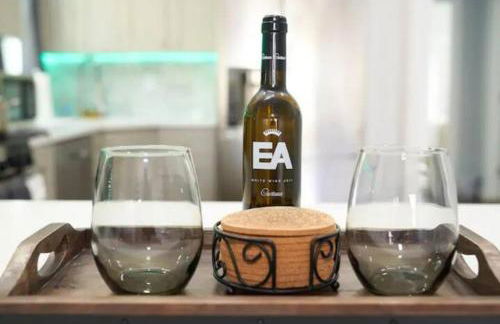 W3S - Large 7br 3bath - Sleeps 20 - 3 Living rooms - Yard and Deck - Foto 30