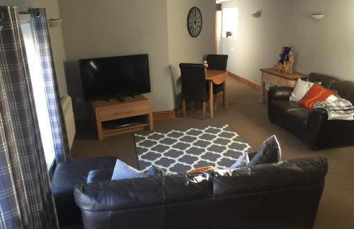 Stylish Historic Apartment - Sleeps 3 & Parking - Photo 9