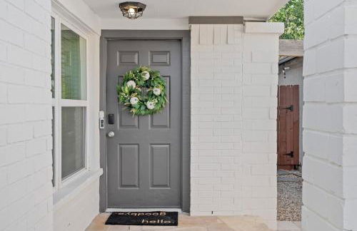 Sleeps 8 Modern 3BR Leander Coffee Bar & Yard - Foto 54