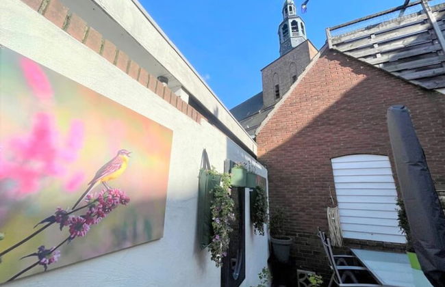 Apartment in the Fortified With Private Garden - Photo 51