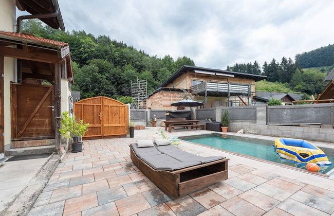 Modern Holiday Home in Pinsdorf With Garden - Photo 48