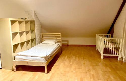 Uroczy dom i bezpłatny parking - Foto 14